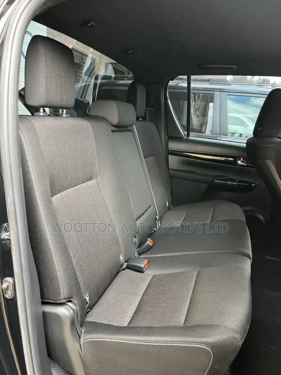 Toyota Hilux 2019 Black
