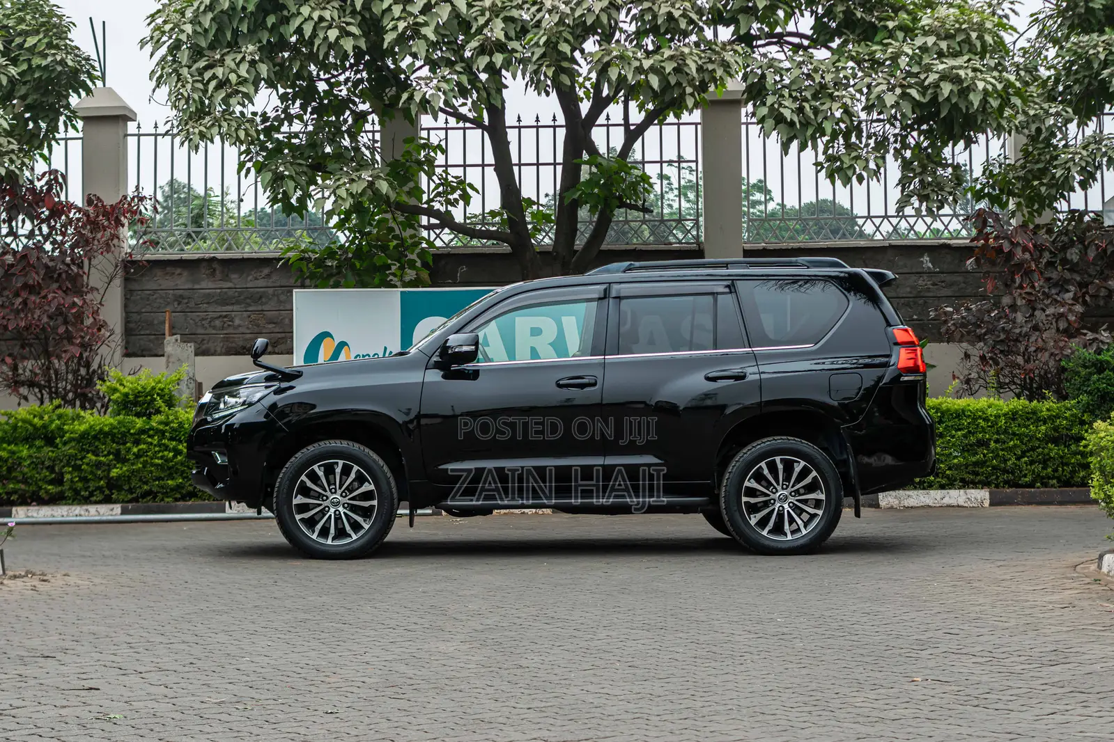 Toyota Land Cruiser Prado 2.7 2019 Black