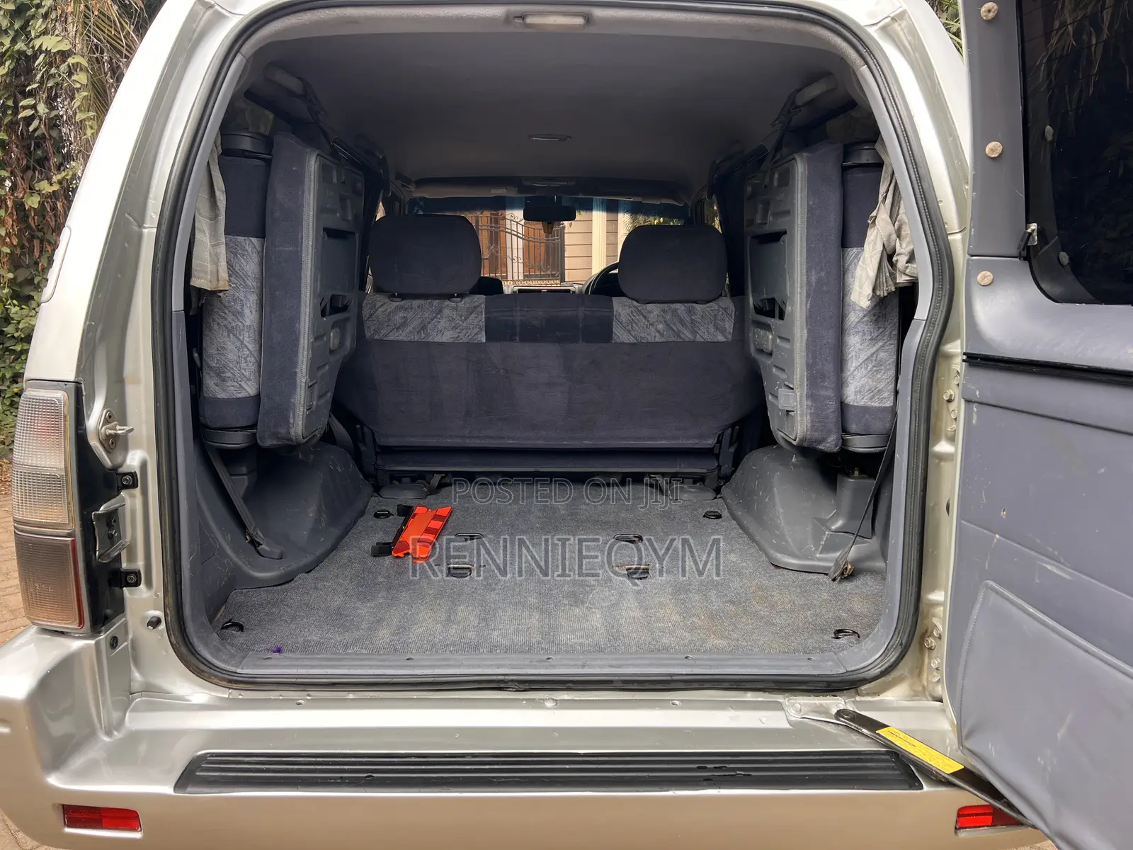 Toyota Land Cruiser Prado 2000 Silver