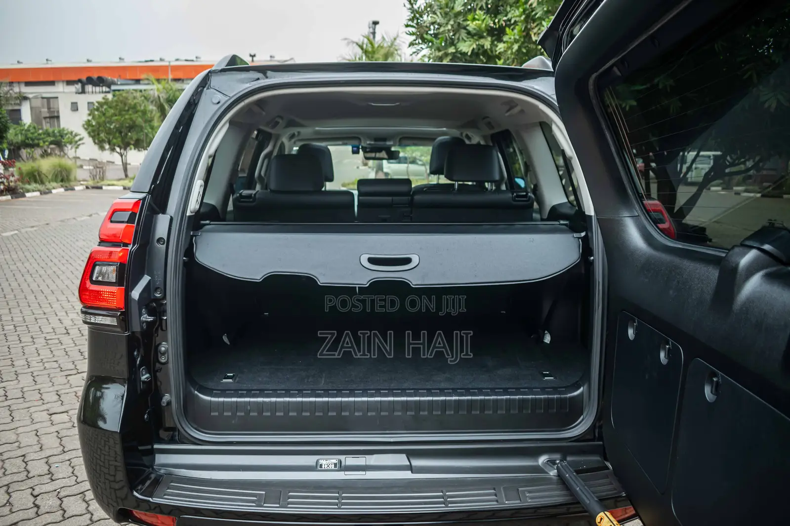 Toyota Land Cruiser Prado 2.7 2019 Black