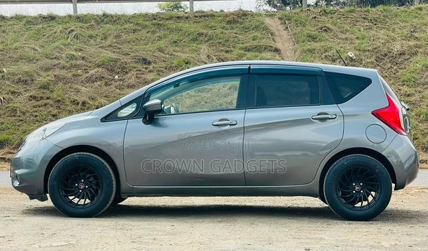 Nissan Note 2015 1.2L Fuel Efficient Hatchback Grey - thumbnail 2