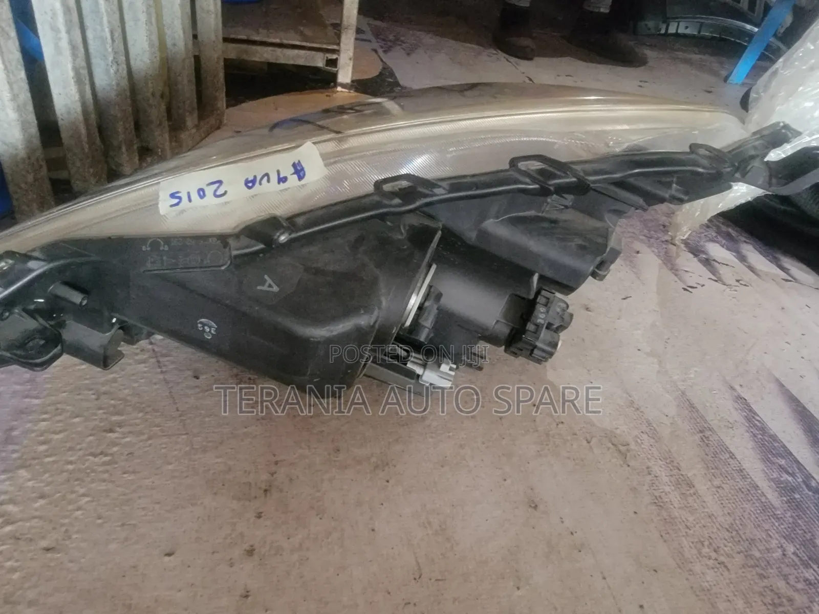 Aqua 2015 Headlight Non Zenon