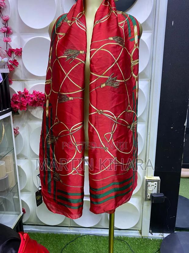 Sertine Scarf