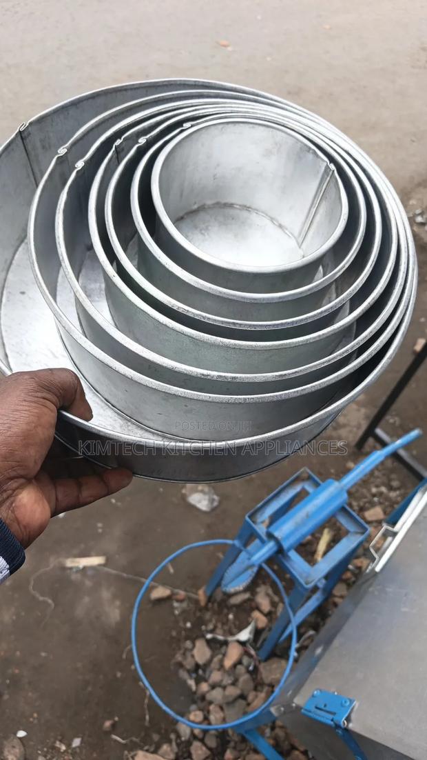 Round Baking Tins Set - main view