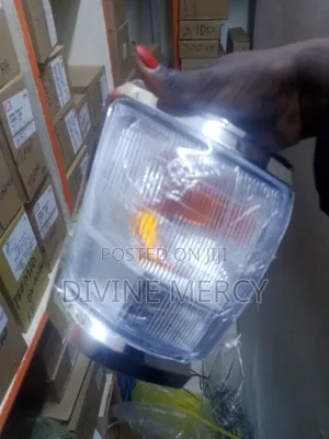 Hilux Yn140 Corner Lamp Milinium