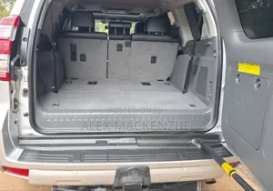 Toyota Land Cruiser Prado 2012 Silver