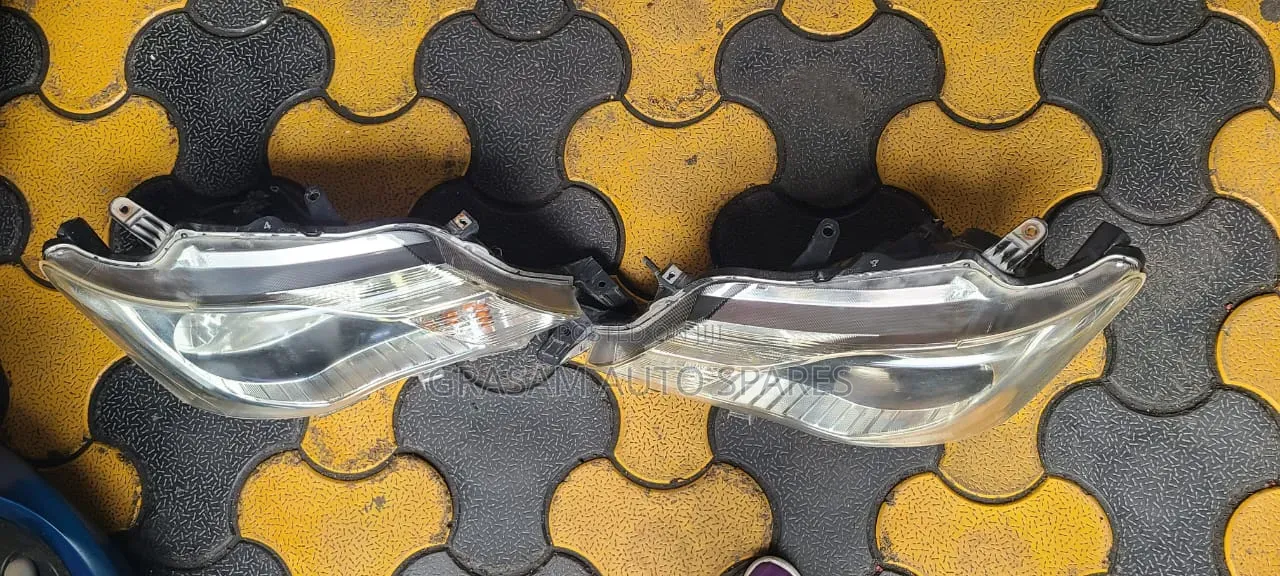 Fielder 161 Headlights Non Xenon