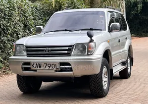 Toyota Land Cruiser Prado 2000 Gray