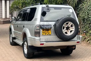 Toyota Land Cruiser Prado 2000 Gray