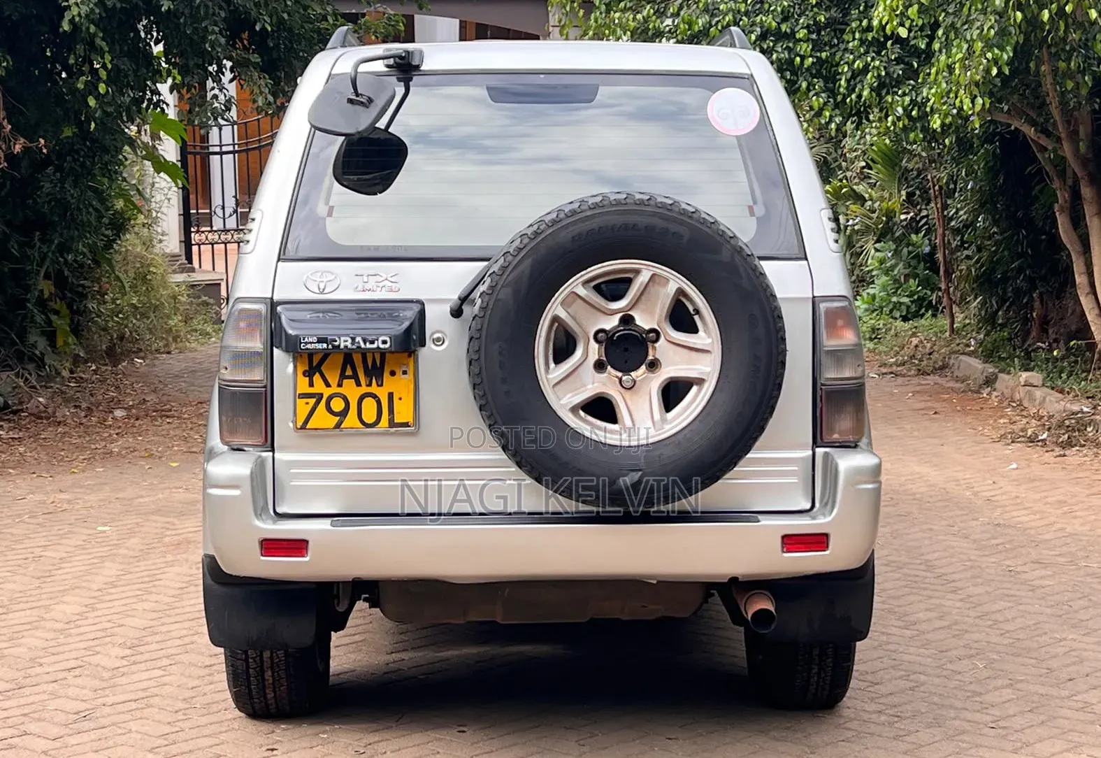 Toyota Land Cruiser Prado 2000 Gray