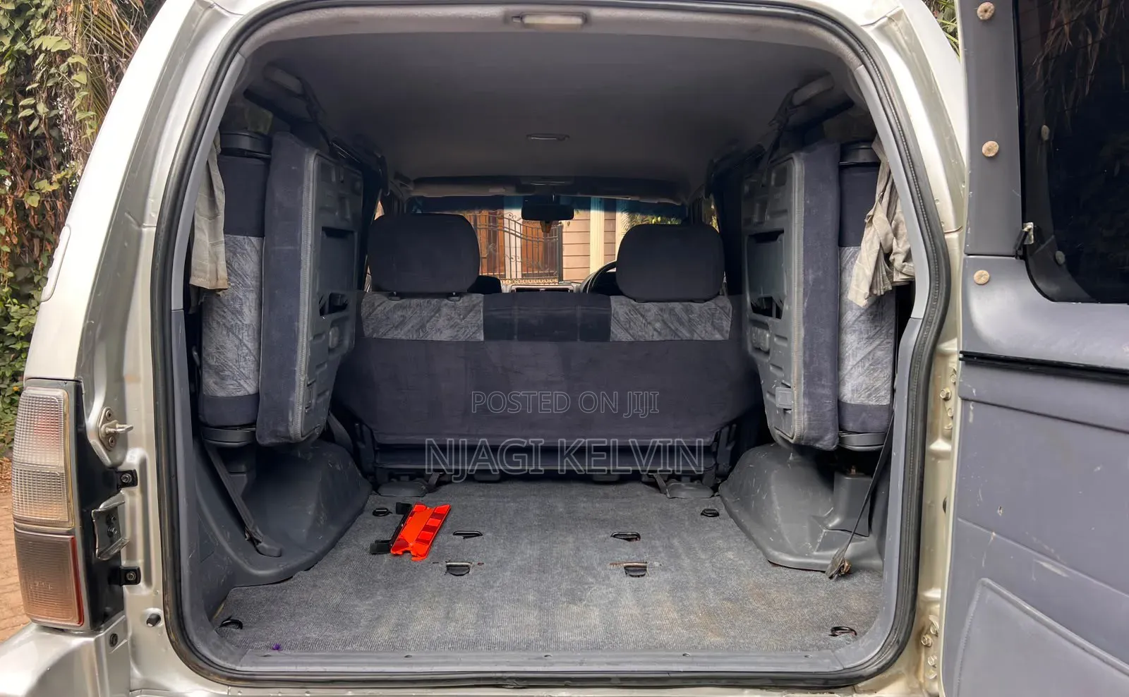 Toyota Land Cruiser Prado 2000 Gray