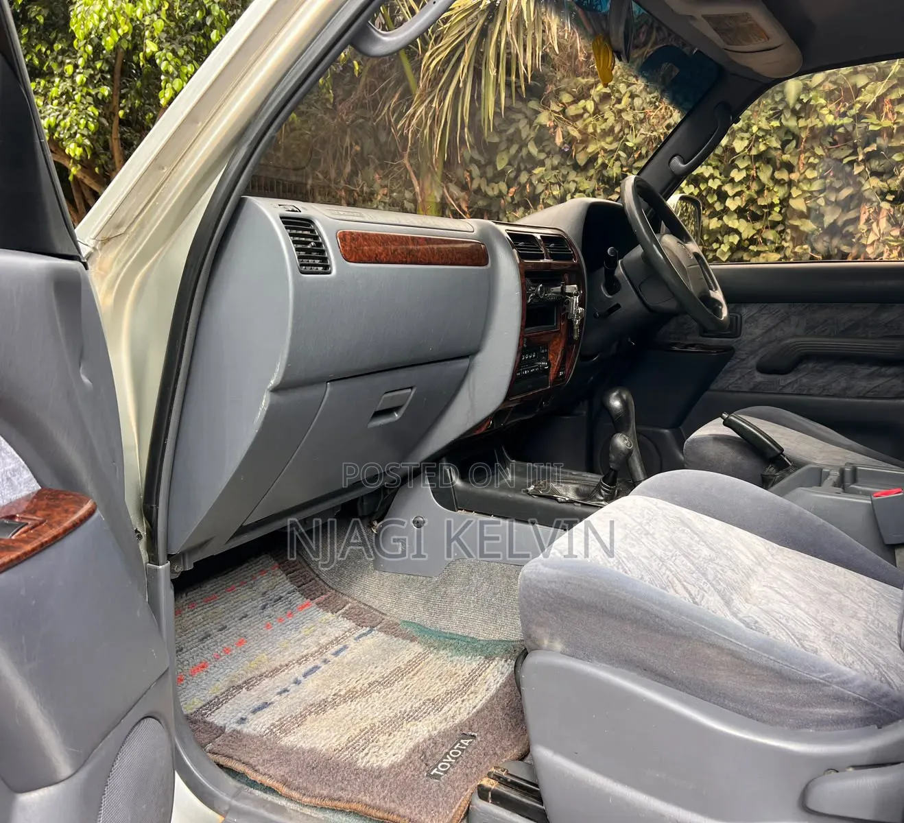 Toyota Land Cruiser Prado 2000 Gray