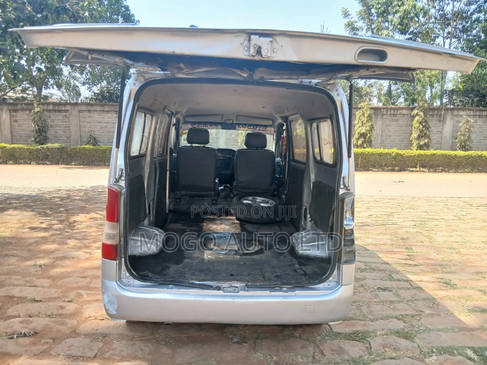 Toyota TownAce 2011 Silver