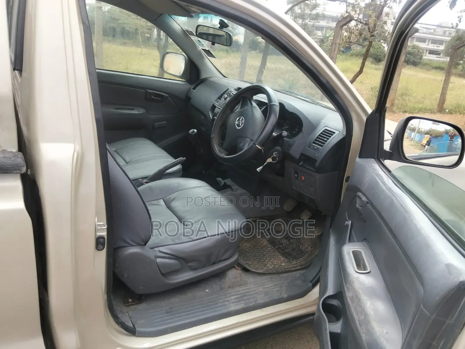 Toyota Hilux 2015 Brown