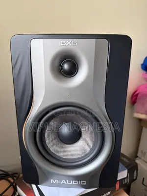 M Audio Bx6 Studio Monitors
