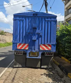 Truckcar Isuzu