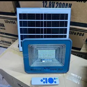 200W Solar LED Floodlight IP67 With Solar Panel Remote