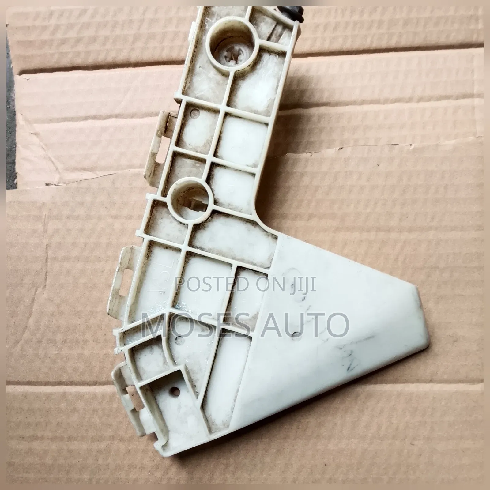 Bumper Slide Voxy/Noah