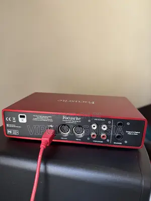 Scarlett Focusrite 2i4