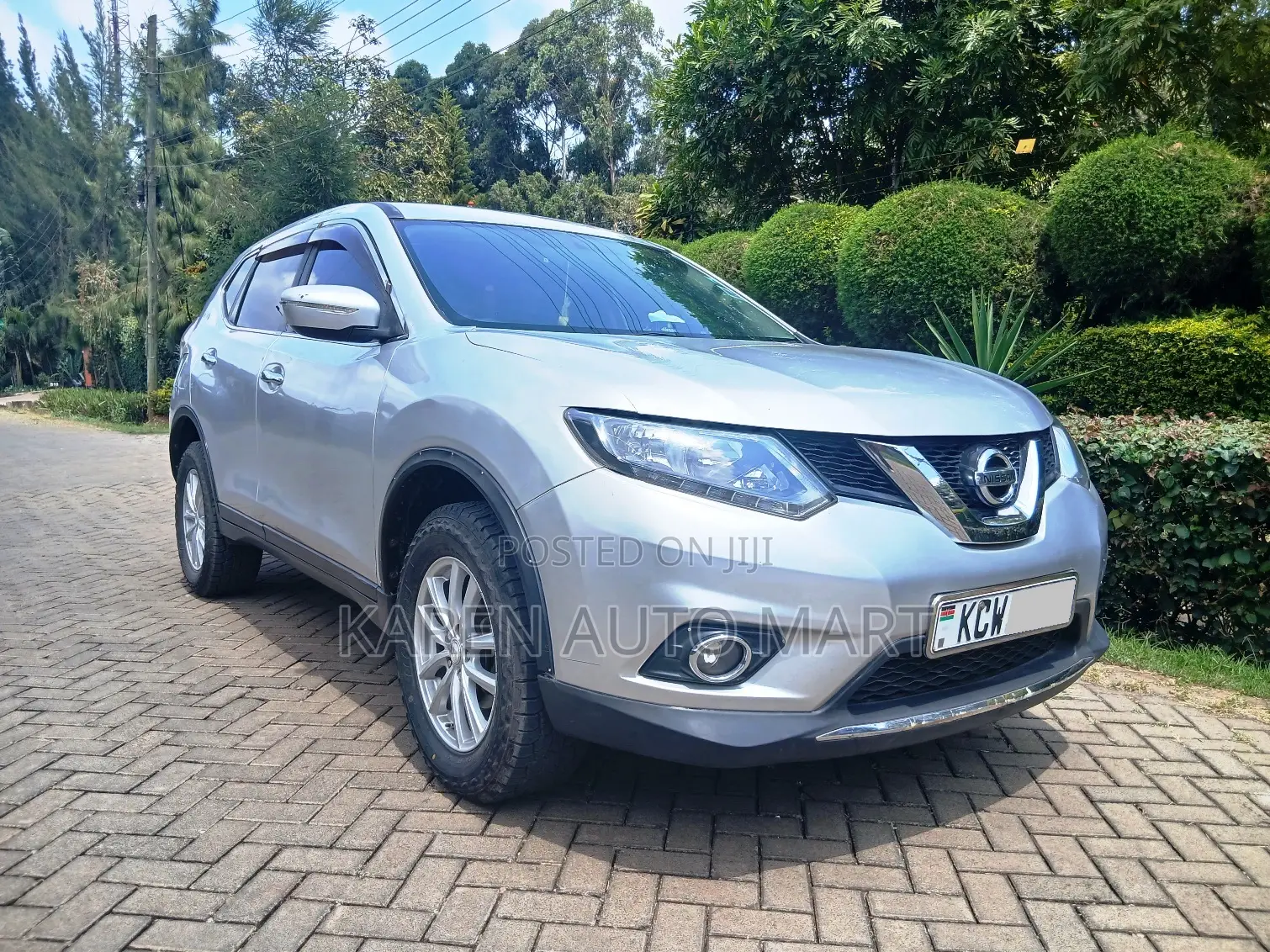 Nissan X-Trail 2.0 Petrol AWD 2014 Silver