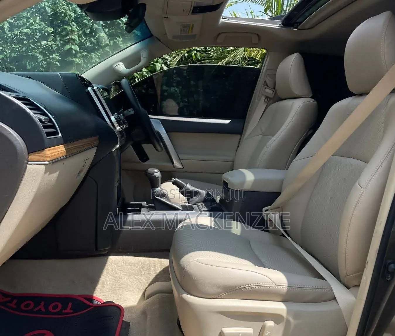 Toyota Land Cruiser Prado 2018 Gold