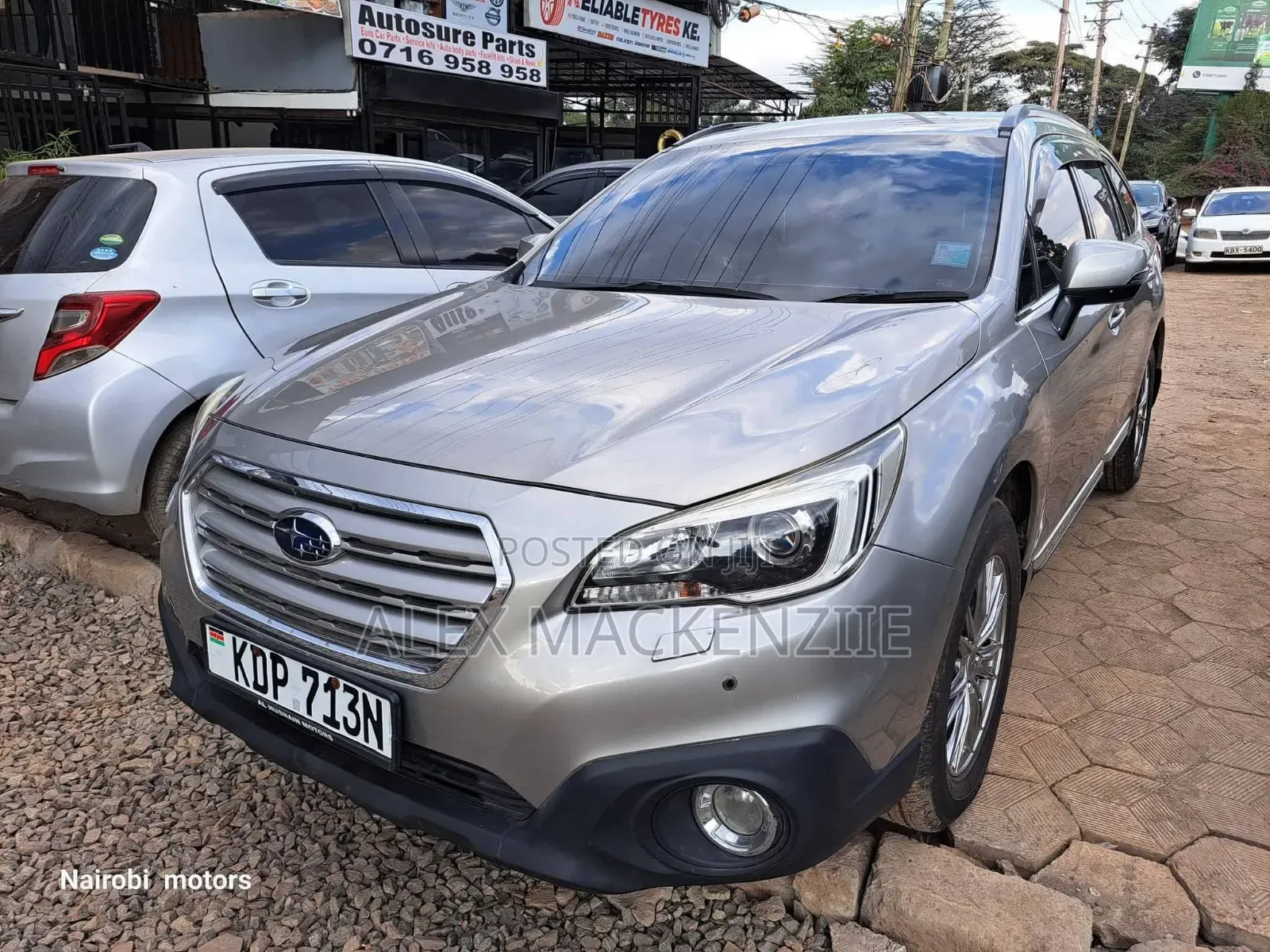 Subaru Outback 2016 Gold