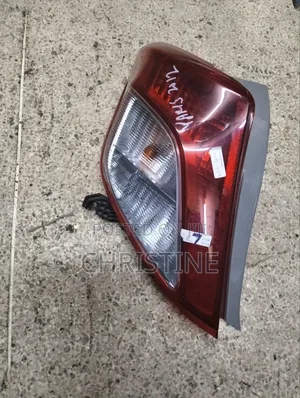 Toyota Vitz Jewela Backlight/Tailight Left