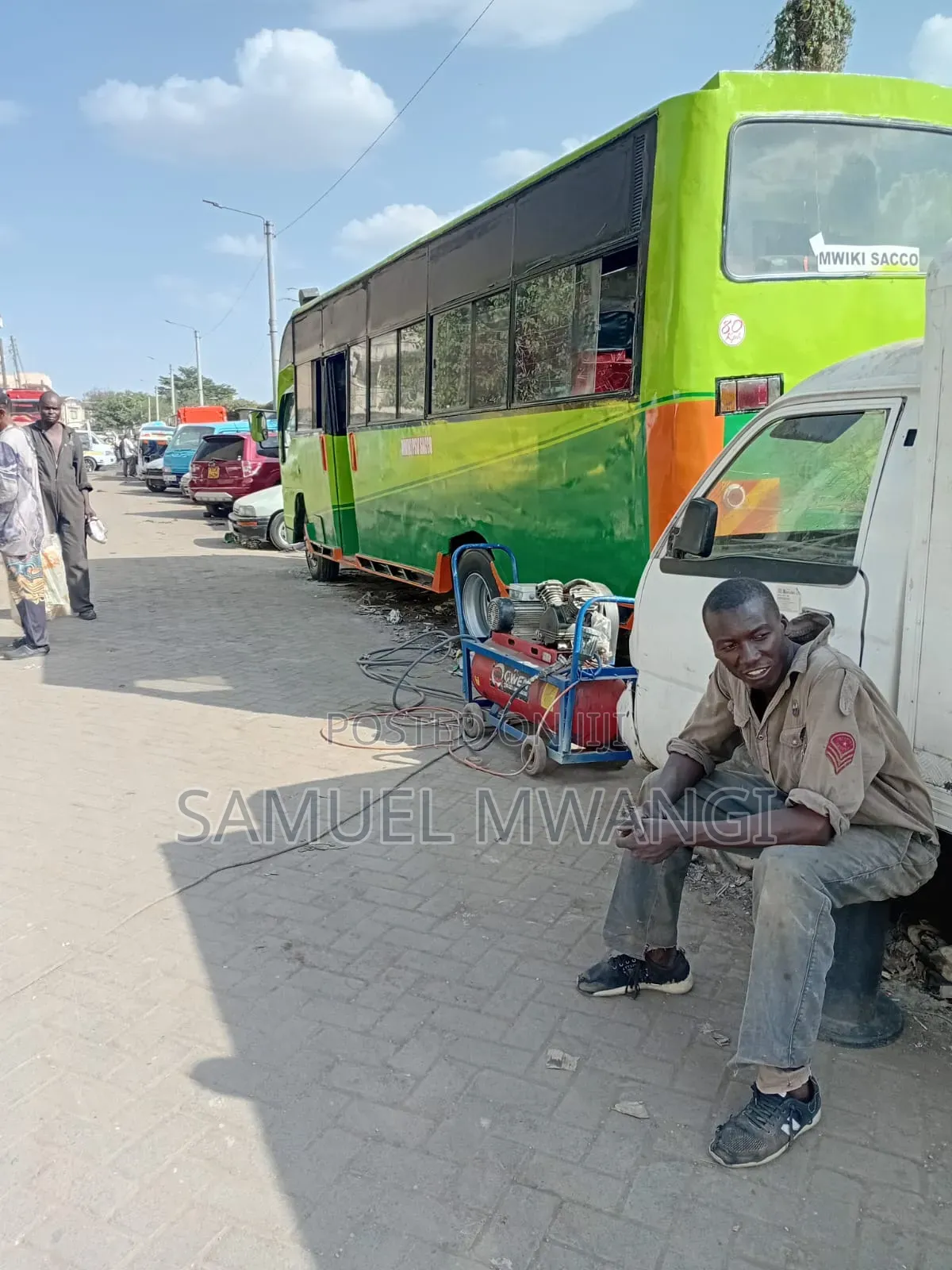 Isuzu NQR Bus Matatu