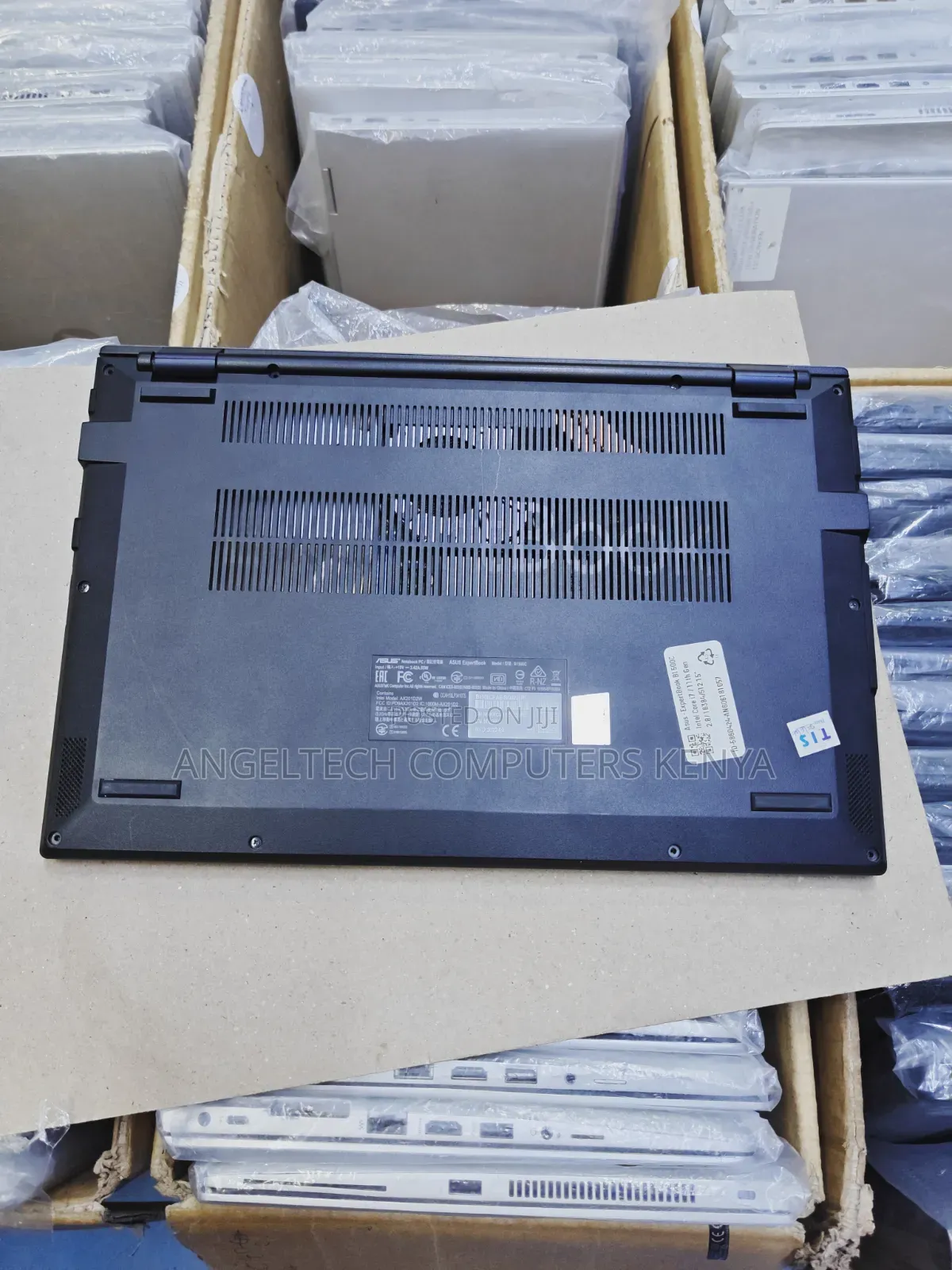 Laptop Asus ExpertBook B1 16GB Intel Core i7 SSD 512GB