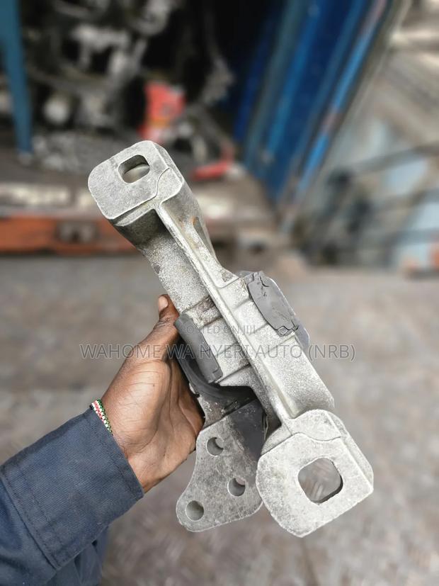 Engine Mount Mazda Premacy - thumbnail 5