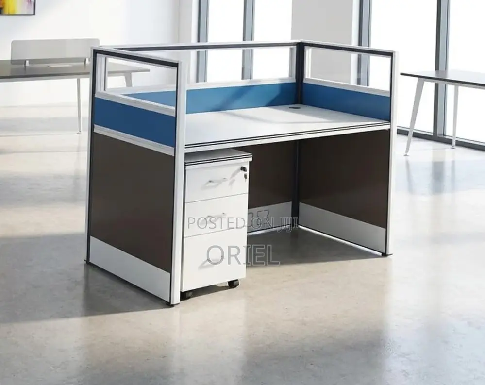 Office Workstation : 1-Way Modern Workstation