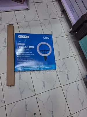LJJ-45 Professional 18" Ring Light for Makeup Photography