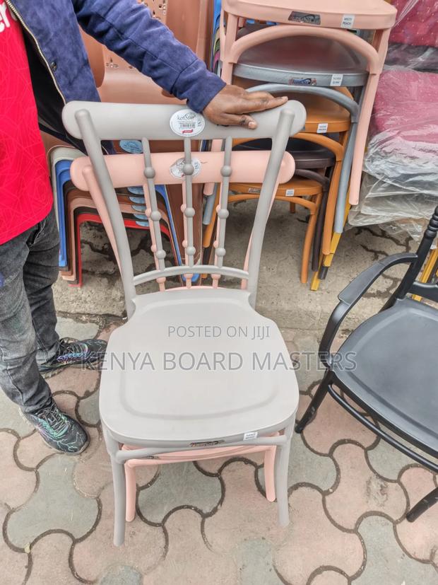 Unique Plastic Chairs, Best Quality Plastic Chairs - thumbnail 2