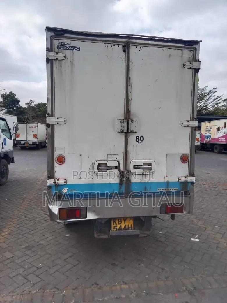 Isuzu Elf 2008, Manual for Sale