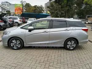 Honda Shuttle 2019 Silver