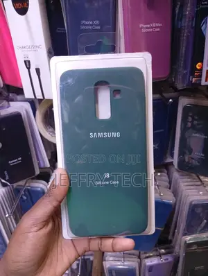 Dark Green Silicone Soft Back Cover Case for the Samsung Galaxy J8.