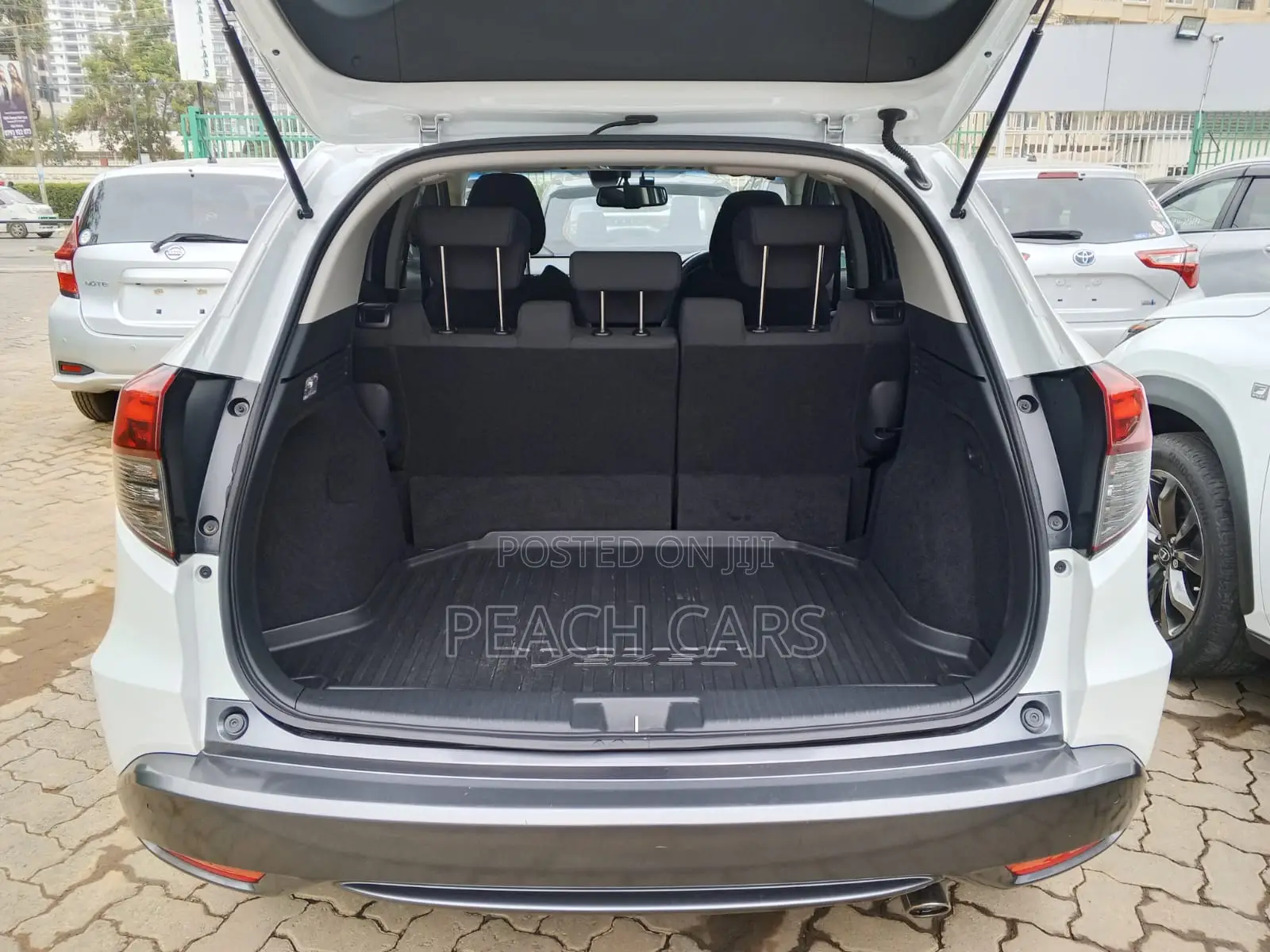 Honda Vezel 2019 White
