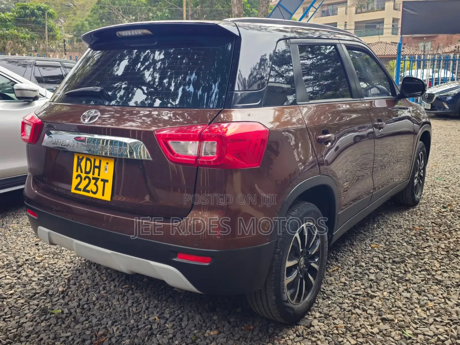 Toyota Urban Cruiser 2021 Brown