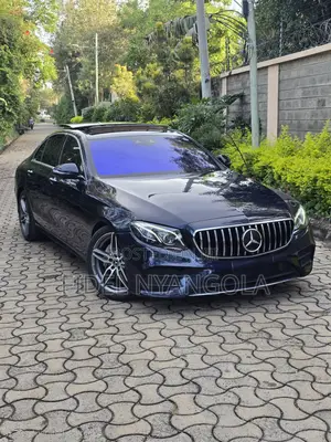 Mercedes-Benz E250 2018 Blue