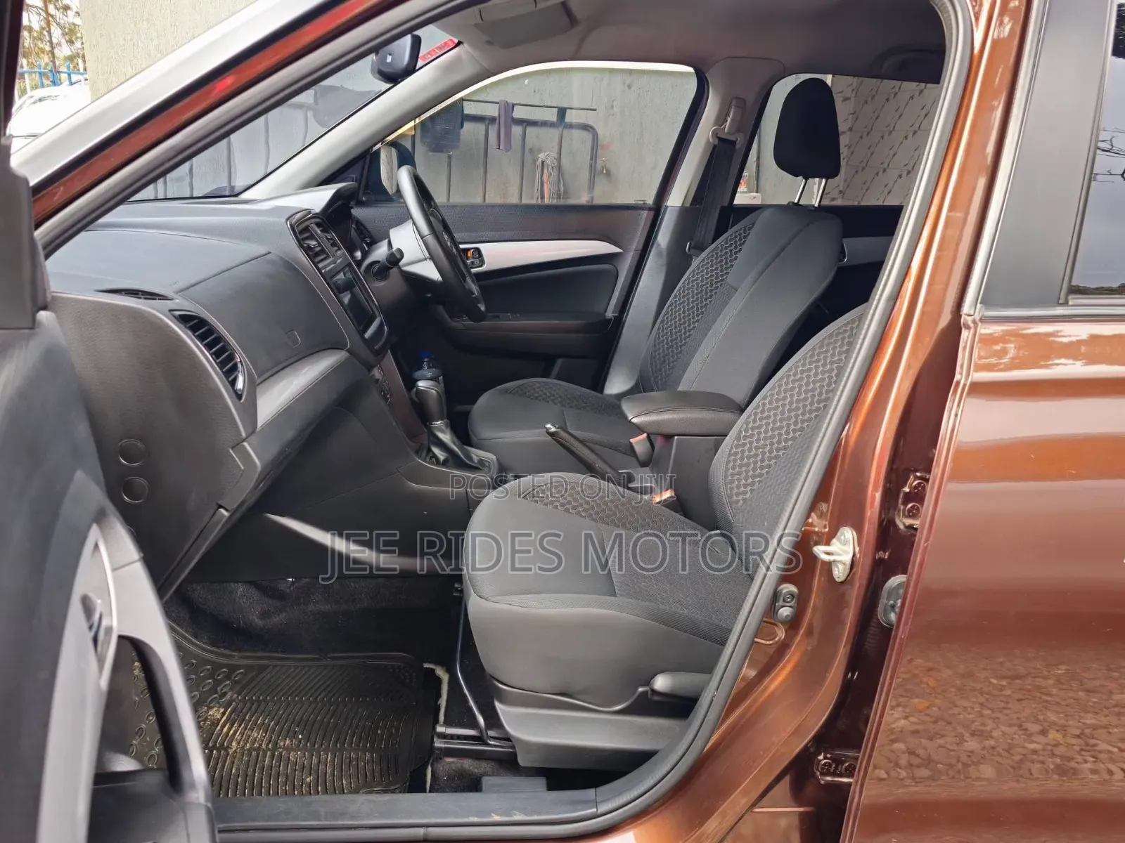 Toyota Urban Cruiser 2021 Brown