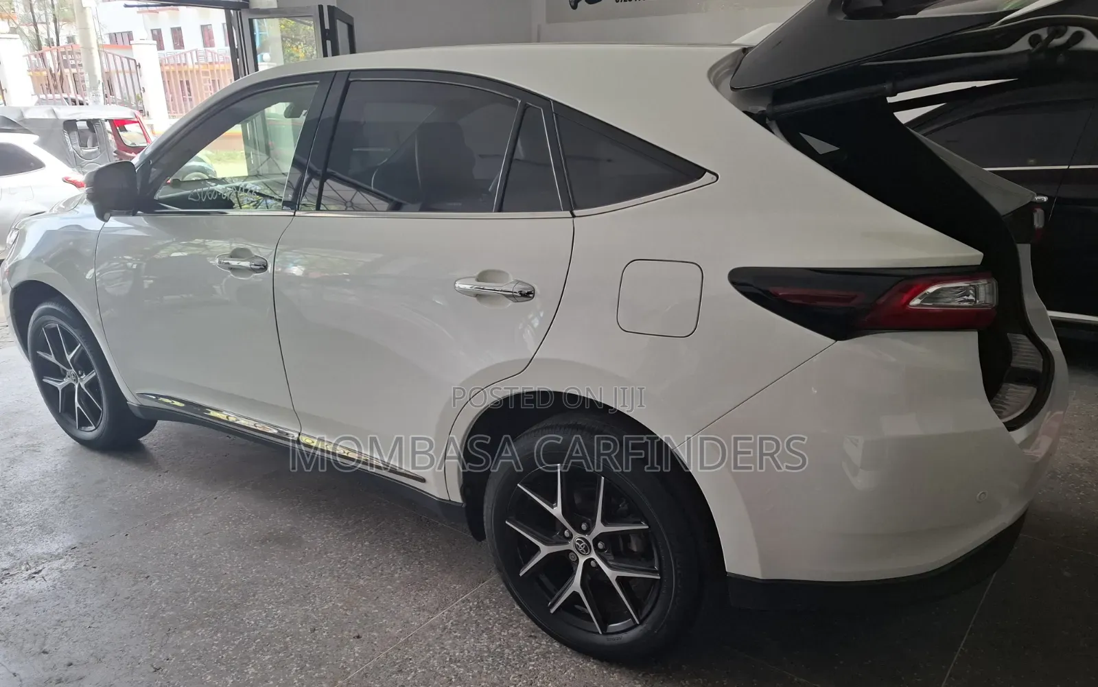 Toyota Harrier 2019 White