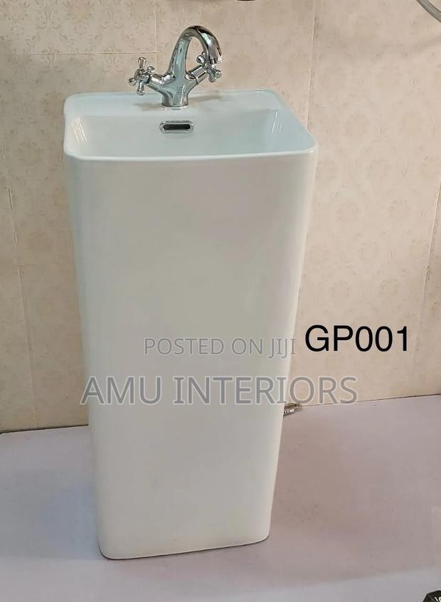 Free Standing Ceramic Pedestal Handwash Basin With Mixer Tap