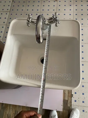 Free Standing Ceramic Pedestal Handwash Basin With Mixer Tap