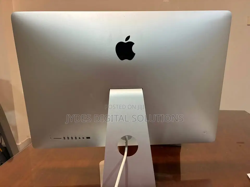 Desktop Computer Apple iMac 8GB Intel Core i5 HDD 1T