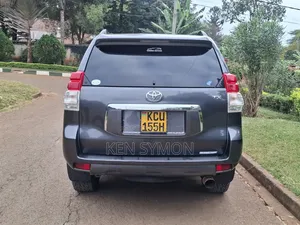 Toyota Land Cruiser Prado 2.7 i 2012 Gray
