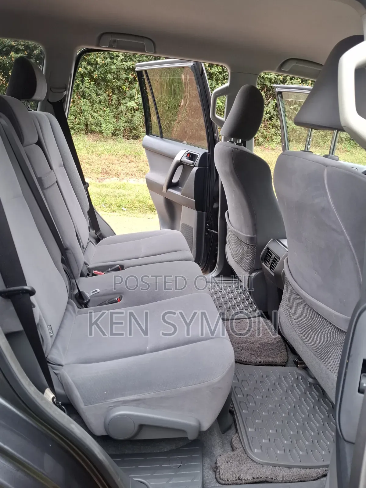 Toyota Land Cruiser Prado 2.7 i 2012 Gray