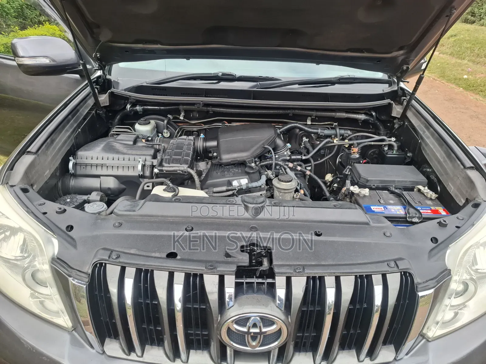 Toyota Land Cruiser Prado 2.7 i 2012 Gray