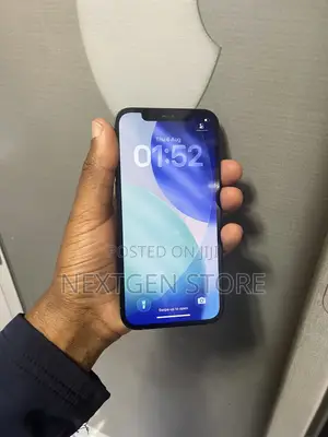 Apple iPhone 12 64 GB Black