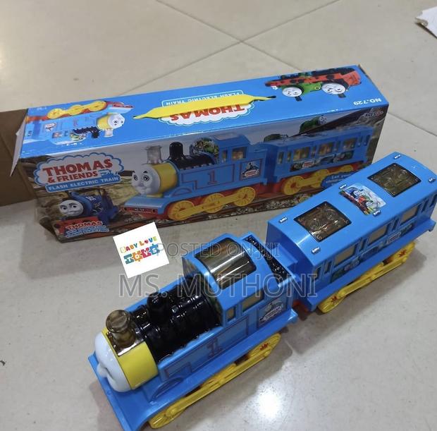 Thomas Flash Electric Train - thumbnail 2