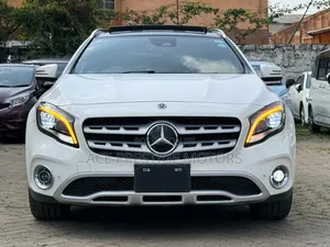 Mercedes-Benz GLA-Class 2019 White